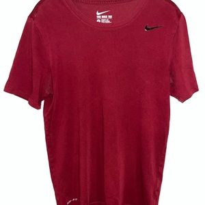 Men’s Small Athletic Tee